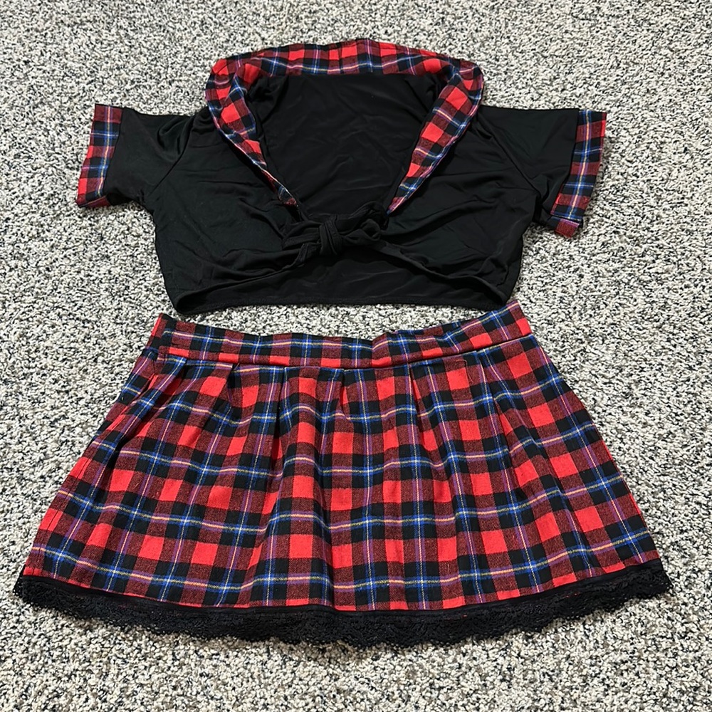 School girl costume (13E)